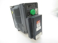 Controlador de Programación PLC ATV320U06M3C Nuevo y Original en Stock en Almacén