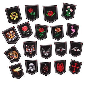 แผ่นปะติดกระเป๋าแบบรีดลายสัตว์ดอกไม้สีดำใหม่ - Product Image 1