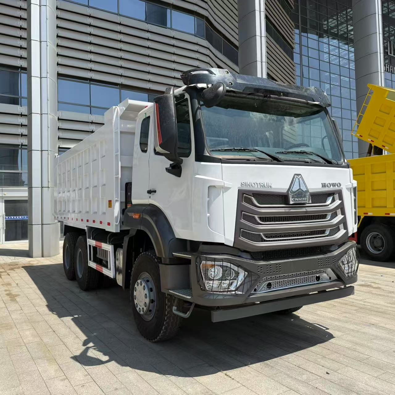 400 HP Hardcore PowerSINOTRUK Howo Heavy-duty 6X4 Dump Truck Is Coming