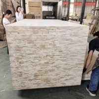Panneaux de bois collés sur le chant, séchés au four, en peuplier blanchi, pour usine