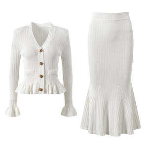 2024 Großhandel Damen 2 Stück Sets Mode Langarm V-Ausschnitt Strick Mit Midirock Damen Set Strick Set - Product Image 3