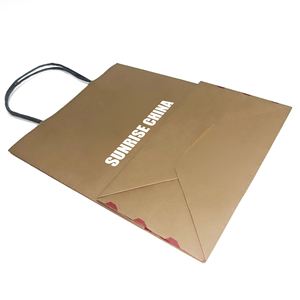 Sac en papier kraft brun recyclable avec logo personnalisé et poignée en papier noir SP3048 - Product Image 4