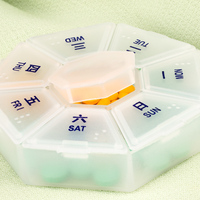 Pilulier en plastique personnalisé en gros 7 jours avec braille hebdomadaire tablette conteneur polygone médecine cas de stockage organisateur