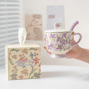 Tasse à café en céramique en gros, motif floral, avec poignée torsadée, couvercle et cuillère, pour <span class=keywords><strong>amies</strong></span> et mamans - Product Image 2