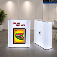 Comptoirs promotionnels portables personnalisés, tables pliantes pour salons professionnels avec éclairage LED