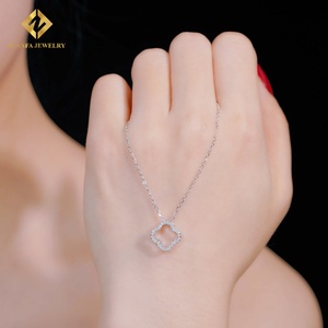 Collier en argent sterling 925 avec pendentif trèfle, vente chaude, moissanite, testeur de diamant, collier trèfle, bijoux pour femmes - Product Image 6