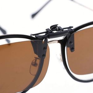 Gafas de Sol Polarizadas con Clip, Unisex, con Logotipo Personalizado, Protección UV400, Cuadradas, Venta al Por Mayor - Product Image 4