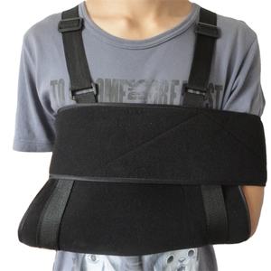 Inmovilizador <span class=keywords><strong>de</strong></span> <span class=keywords><strong>hombro</strong></span> para cabestrillo <span class=keywords><strong>de</strong></span> <span class=keywords><strong>brazo</strong></span> para dormir, se adapta a izquierda <span class=keywords><strong>y</strong></span> derecha, cómodo soporte nocturno para lesiones en el codo, correas ajustables - Product Image 1