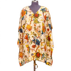 Vestido Kaftán Midi Ajustado sin Mangas con Cuello en V y Estampado Floral Indio de Algodón Ecológico para Mamás - Uso Diario Casual y Sexy con Cintura Natural - Product Image 1
