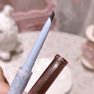 Crayon gel pour les yeux Flower Knows Bunny Garden - Product Image 4