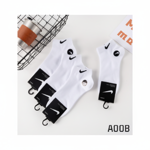 Chaussettes courtes sportives pour hommes Absorbant la sueur Compression Caractéristiques Logo personnalisable Impression numérique Broderie 3D pour hommes femmes - Product Image 1