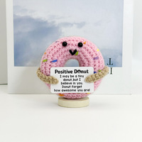 Poupée décorative artisanale en fil crocheté, motif chat, baleine, beignet, animal original, avec carte émotionnelle positive, pour adulte