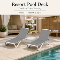 Ensemble de chaises de plage modernes en métal gris avec table d'appoint pour piscine, patio, resort, mobilier d'extérieur