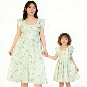 Đầm mùa hè họa tiết hoa ca rô phong cách thường ngày năm <span class=keywords><strong>2025</strong></span>, bộ đồ mẹ và con gái, thiết kế tùy chỉnh, trang phục gia đình đồng điệu - Product Image 1