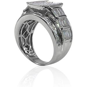Anillo de Diamantes Ornaatis en Oro Blanco de 14k, Corte Princesa, Engaste Invisible, Diamantes Redondos Brillantes y Baguette, Talla 7.5 - Product Image 2