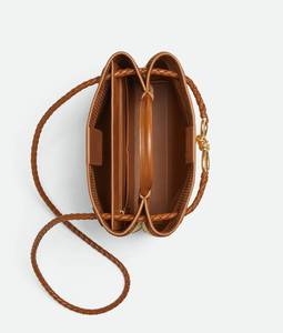 Sac à main Bottega BV Andiamo en daim bicolore avec effet velours côtelé, doté d'un détail de nœud signature et d'une fermeture coulissante Veneta - Product Image 4