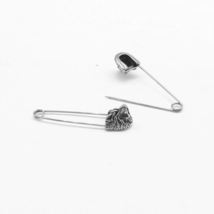 Yunnique Boucles d'oreilles pendantes en forme d'animal, design tête de loup en acier titane, bijoux de fête pour hommes et femmes - Product Image 3