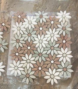 กระเบื้องโมเสคหินอ่อนธรรมชาติลายดอกไม้แบบฉีดน้ำ สำหรับตกแต่งผนังห้องนอน ระเบียง ห้องน้ำ ภายในอาคาร - Product Image 5