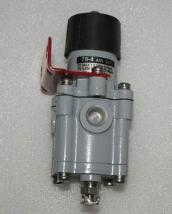 เครื่องปรับลม D498220อากาศแบบ PNEUMATIC 78-40 5-100psi 210psi 1/4in NPT - Product Image 3