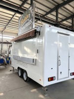 Remorque de Restauration Mobile Carrée Entièrement Équipée en Acier Inoxydable Blanche pour Vente Ambulante de Snacks et Frites en Extérieur