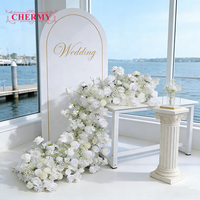 Guirlande florale de luxe personnalisée en soie haute densité, roses blanches et gypsophile, pour la décoration de table de mariage et d'escalier