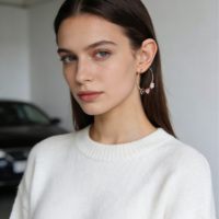 Anting Hoop Hati Bunga Warna-warni Lucu Grosir untuk Wanita, Motif Tiga Lapis Warna Emas, Aksen Putih Pink Hitam, Perhiasan Fashion