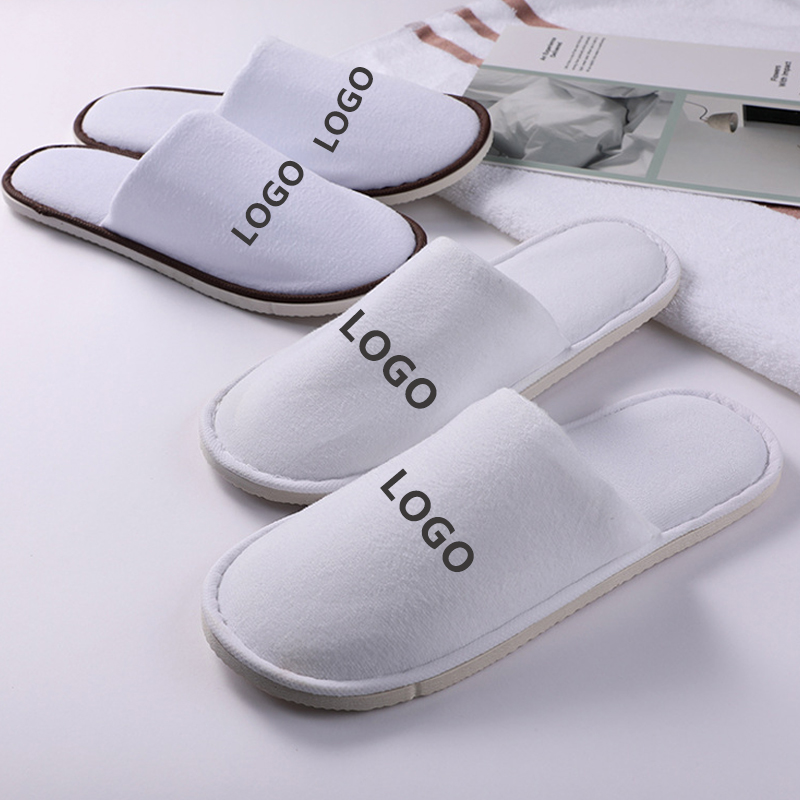 Пользовательский логотип, персонализированная оптовая продажа, роскошная дешевая Белая обувь на плоской подошве, моющиеся Нескользящие одноразовые Тапочки для спа, спальни, гостей отеля