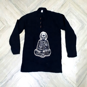 Kurta unisexe en coton imprimé sérigraphié avec mantra bouddhiste, marque LAXMANS, pour l'hiver - Product Image 1