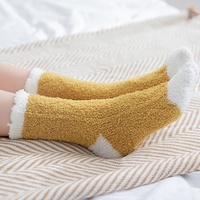 Chaussons poilues et chauds en peluche, motif personnalisé, chaussettes de sol pour le lit de maison, pour femmes, nouvelle collection d'hiver,