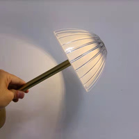 Abat-jour en acrylique, base en métal, lampe de table décorative moderne en cristal de verre, rechargeable, pour chambre à coucher, salle à manger