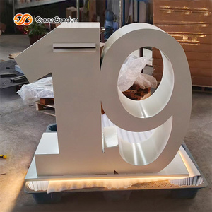 Caja de letras metálica 3D grande personalizada con acabado en polvo y luz LED integrada para letrero de dirección de villa, jardín o calle. - Product Image 1