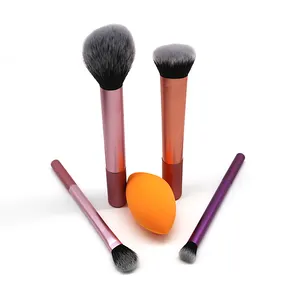 Nieuwe Designer Foundation Make-Up Penselen Oogschaduw Groothandel Make-Up Borstel Set Met Make-Up Spons Professional