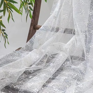 批发3D花蕾丝粉色碎花刺绣薄纱面料女式童装绣花网布鞋包性感风格 - Product Image 1