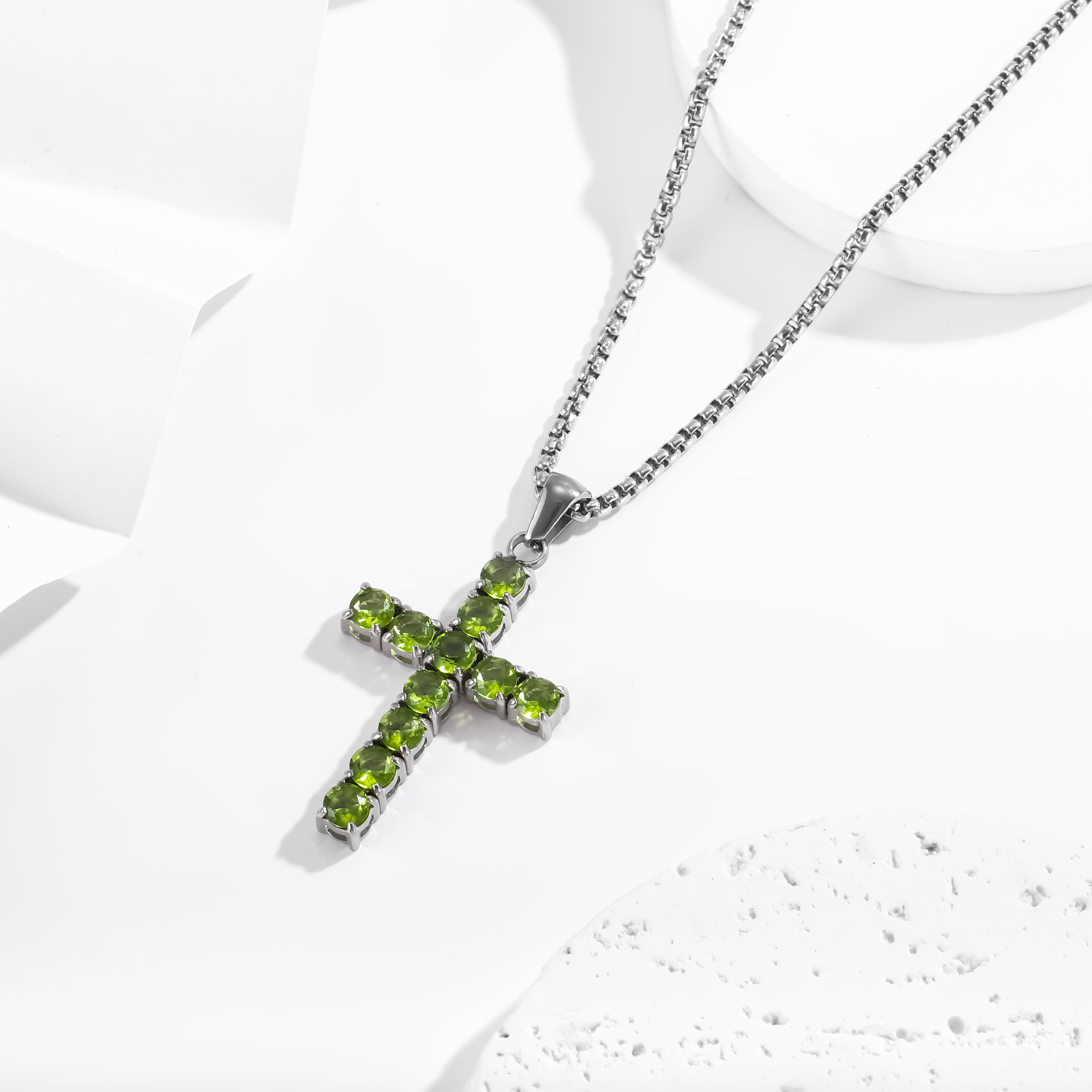 N0171-5 4.0mm Round Apple Green CZ