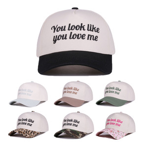 Cappello da Baseball Bicolore 'You Look Like You Love Me' con Logo Ricamato 3D, Struttura Morbida a 5 Pannelli in Cotone per Uomo - Product Image 1