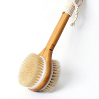 Brosse de bain en bois de bambou avec poils de cheval naturels doux pour une exfoliation douce et un soin de la peau par brossage à sec