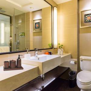 Ensemble <span class=keywords><strong>de</strong></span> salle <span class=keywords><strong>de</strong></span> bain 4 pièces en bois d'acacia massif avec plateau, distributeur <span class=keywords><strong>de</strong></span> savon, tasse à brosse à dents, pot en coton, vanité en bois pour <span class=keywords><strong>évier</strong></span> Marron - Product Image 6