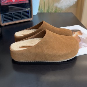 OEM ODM Meilleures ventes de pantoufles décontractées respirantes et élégantes pour femmes, chaussures mules personnalisées antidérapantes - Product Image 5