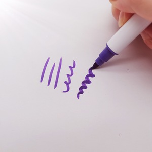 <span class=keywords><strong>ปากกา</strong></span>มาร์กเกอร์ผ้าสำหรับเสื้อผ้าสีเข้ม ทนต่อการ<span class=keywords><strong>ซัก</strong></span> แห้งเร็ว <span class=keywords><strong>หมึก</strong></span>ถาวร ปลายแปรงเฉียง เขียนได้สองด้าน 24 สี - Product Image 3