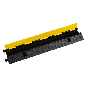 แผ่นยางกันสายไฟแบบขายส่ง 2 ช่อง สีเหลือง ป้องกันการชนบนถนน - Product Image 1