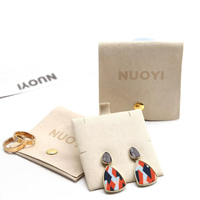 Pochette en microfibre velours crème avec logo personnalisé écologique, 8*8cm, estampée à chaud, emballage, cartes d'affichage pour boucles d'oreilles, sac cadeau, insert pour bijoux
