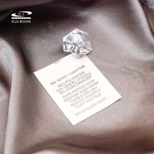 Sin Moq alto estándar FÁBRICA DE China al por mayor etiqueta de cuidado de satén ecológica personalizada - Product Image 1