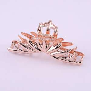 <span class=keywords><strong>Pince</strong></span> à cheveux Kenjie au design original, texture métallique effet lave, pour femme, style européen et américain, clip de mode transfrontalier - Product Image 3