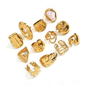 Bagues Chunky de Luxe en Acier Inoxydable Plaqué Or 18K avec Grande Perle Baroque Texturée Irrégulière - Product Image 3