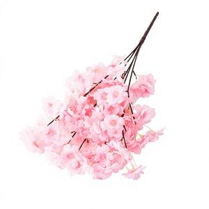 Branches <span class=keywords><strong>de</strong></span> <span class=keywords><strong>cerisier</strong></span> artificielles réalistes, cinq tiges, <span class=keywords><strong>fleurs</strong></span> <span class=keywords><strong>en</strong></span> soie courtes, faites à la main, décoration <span class=keywords><strong>de</strong></span> fête du Nouvel An, décoration <span class=keywords><strong>de</strong></span> jardin, décoration <span class=keywords><strong>de</strong></span> table - Product Image 1