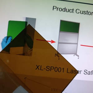 Fenêtre de visualisation de sécurité laser acrylique marron 355nm et 1064nm OD6 pour la protection de soudage laser - Product Image 2