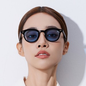 נהיגה אופנתית סביב ורוד מסמרות שיפוע צל <span class=keywords><strong>eyewear</strong></span> נשים v400 לוגו מותאם אישית סמרית tortoiseshell עגול משקפי שמש - Product Image 2