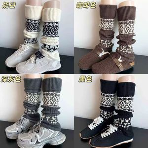 Calentadores de Piernas Fair Isle, Calcetines Térmicos de Punto a Media Pantorrilla para Mujer, Calcetines Cálidos de Algodón para Otoño e Invierno - Product Image 3