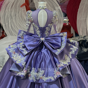 XS221 Robe de bal élégante violette à col montant, avec appliques en dentelle, broderie de perles et cristaux, longueur ras du sol, pour soirée, avec traîne chapelle - Product Image 6