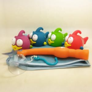 Jouets <span class=keywords><strong>de</strong></span> <span class=keywords><strong>bain</strong></span> pour bébés Jeux <span class=keywords><strong>de</strong></span> douche en PVC avec poisson en caoutchouc tacheté Canne à pêche pour enfants <span class=keywords><strong>18</strong></span> <span class=keywords><strong>mois</strong></span> <span class=keywords><strong>Jouet</strong></span> <span class=keywords><strong>de</strong></span> baignoire pour garçons Motif <span class=keywords><strong>de</strong></span> canard - Product Image 2